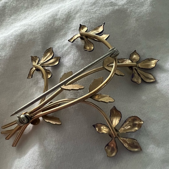 Vintage 1940’s Enamel Floral Brooch - Picture 5 of 7